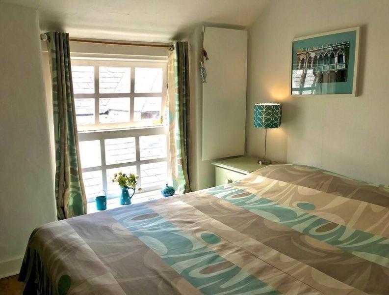 2-bedroom In Old Town With Sea Views